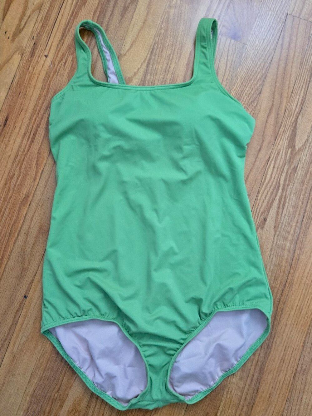 Lands End Long Torso Swimsuit Soft cups Tugless 16